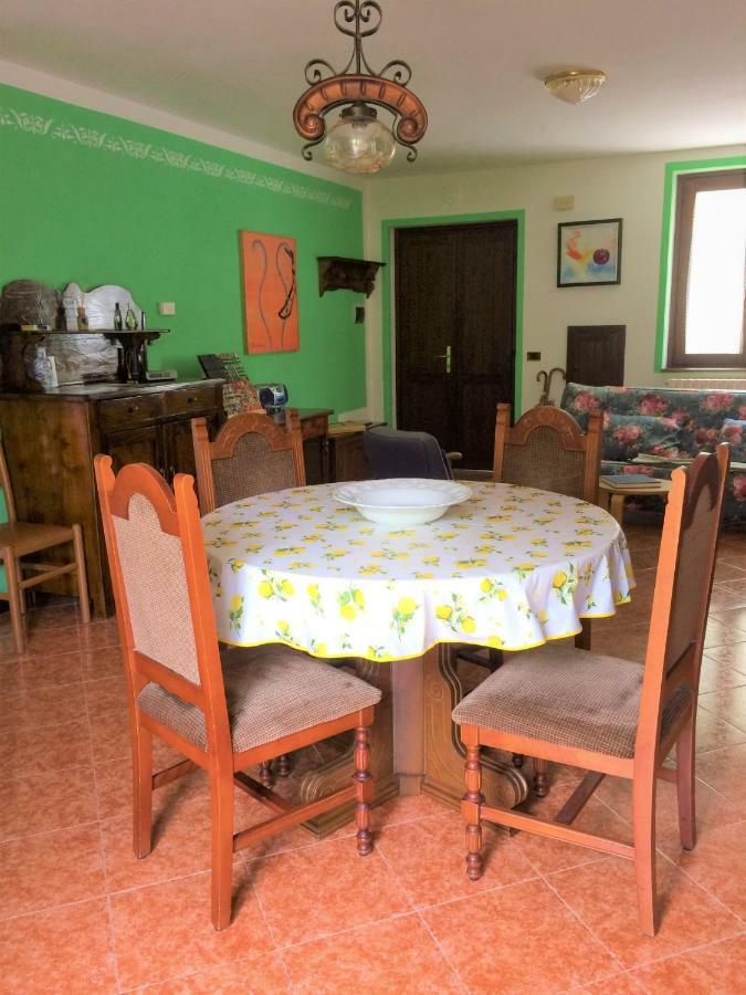 Acero Rosso Appartement San Colombano Buitenkant foto